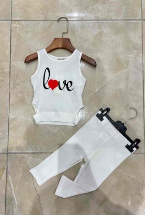Love set wit