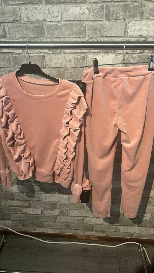 Ruffel joggings set